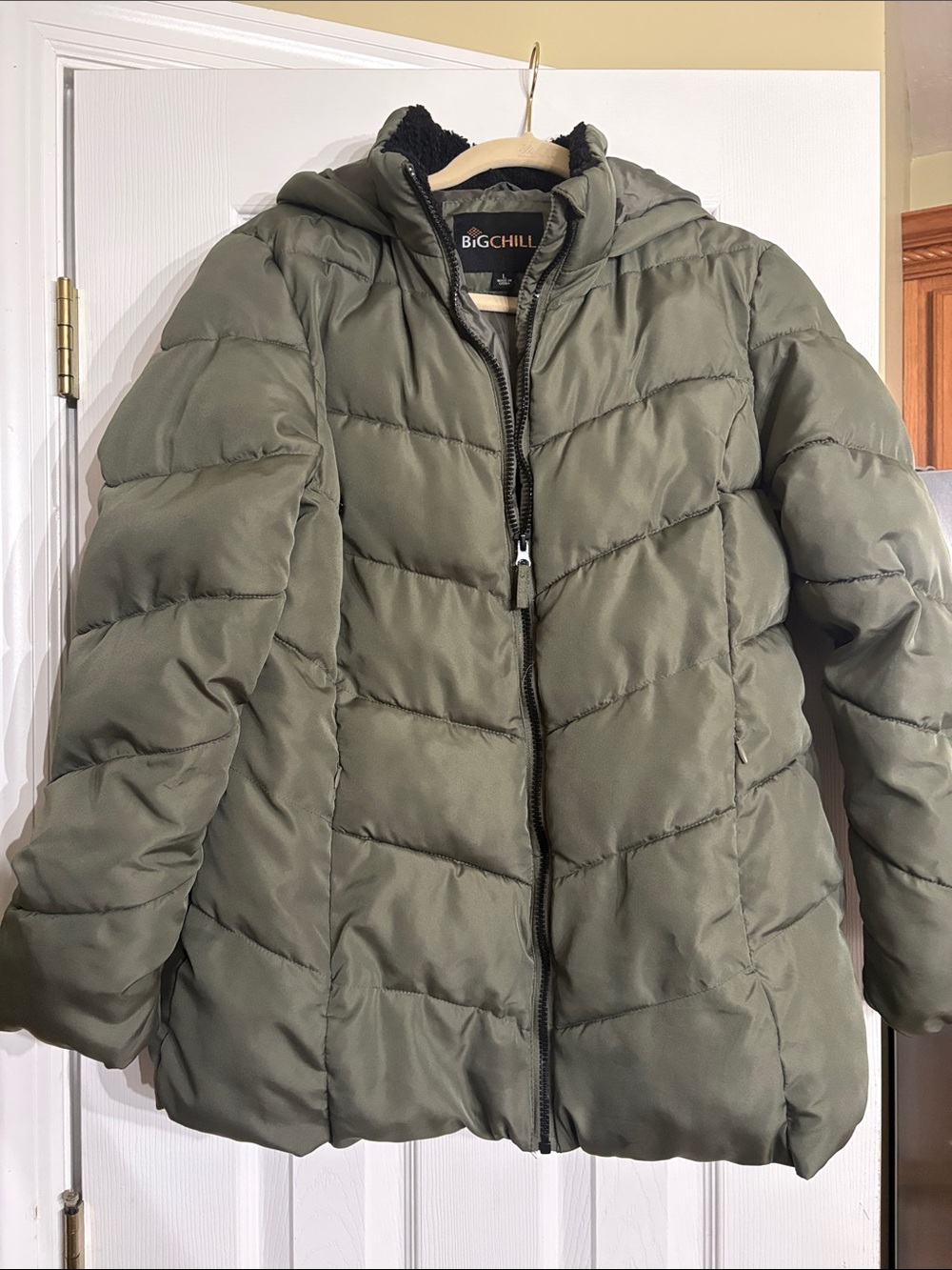 Big Chill Women's Olive Green Hooded Quilted Puffer